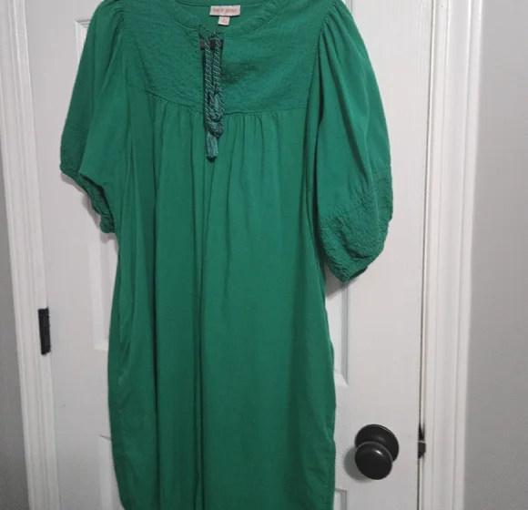 Knox Rose Emerald Green Tie-Neck Mini Dress - Picture 2 of 5